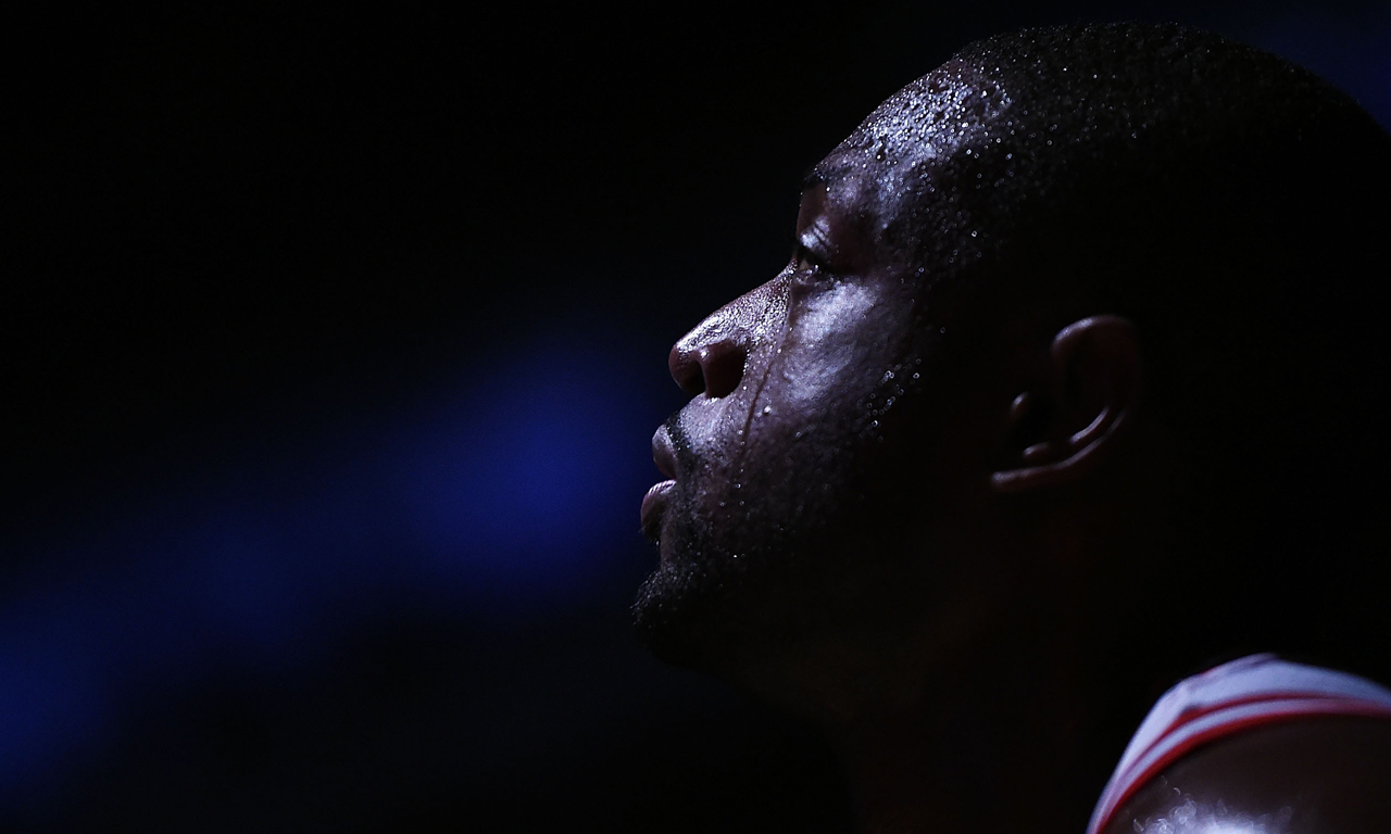 闫炳良：落后的时候没有放弃，希望伤员早日康复打好最后一场（闫炳良：逆境不言弃，盼伤员早日康复，力拼收官战）