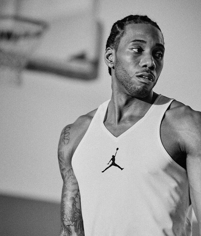 梅西小时候铃声响了不回教室，老师批评他：马拉多纳只有一个（梅西童年上课铃响仍不回教室，老师直言：马拉多纳只有一个）