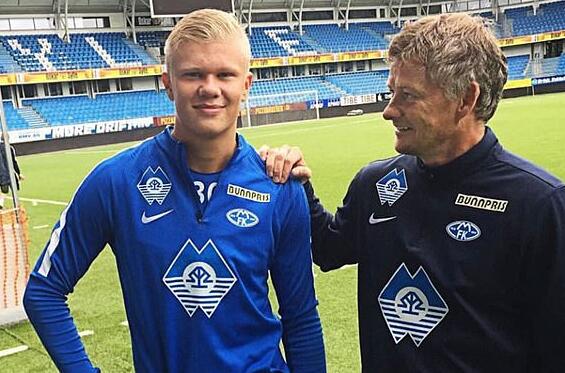 维罗纳vs帕尔马：加利亚尔迪尼、焦瓦内首发，库特罗内、马特奥-佩莱格里诺出战（维罗纳对阵帕尔马：加利亚尔迪尼、焦瓦内首发，库特罗内与马特奥-佩莱格里诺登场）