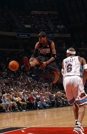 体图：种种迹象表明埃姆雷-詹将会与多特蒙德续约并留队（体图：多重迹象显示埃姆雷-詹将与多特续约并继续留队）