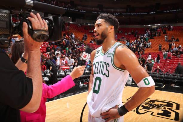 葡体主帅：两次因定位球丢球令人遗憾，拜仁第二球明显犯规（葡体主帅直言两度定位球失守太遗憾：拜仁第二球犯规明显）