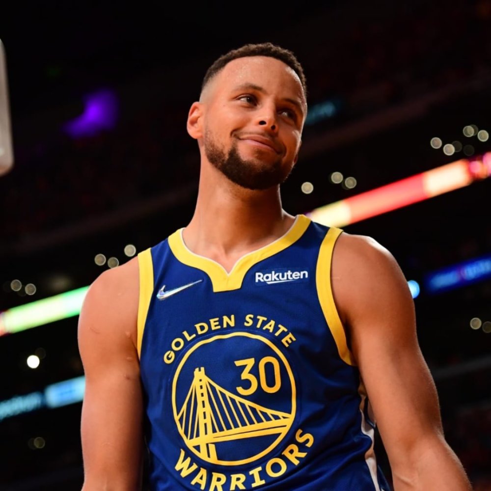 重庆铜梁龙冲超成功，重庆足球时隔4个赛季重返中超联赛（重庆铜梁龙成功升超，重庆足球时隔四个赛季重回中超）