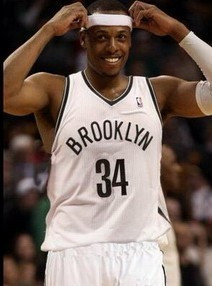 曼晚：缺乏比赛时间，梅努入选世界杯大名单的梦想变得渺茫（曼晚：比赛机会有限，梅努入选世界杯名单前景不乐观）