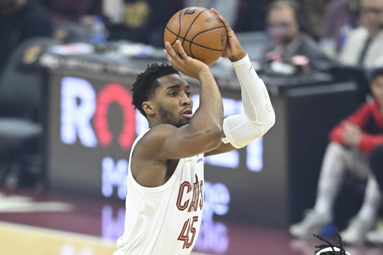 与恩德里克没有回头路：租借确认至里昂，他的未来会更光明吗？（恩德里克租借里昂已定：无退路的选择能否点亮他的未来？）