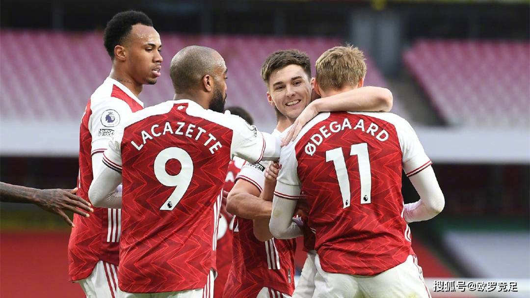 斯图加特后卫：在多特蒙德比赛总是很特别，期待周六的对决（斯图加特后卫：对阵多特总别具意义，期待周六之战）